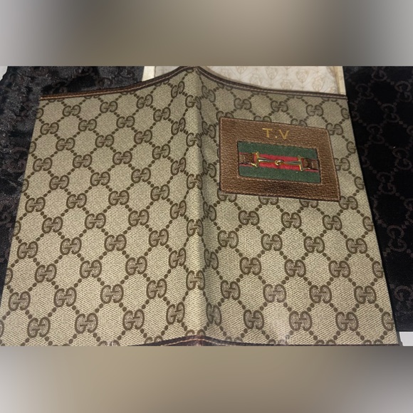 Rare Gucci TV guide case with box - Picture 6 of 10